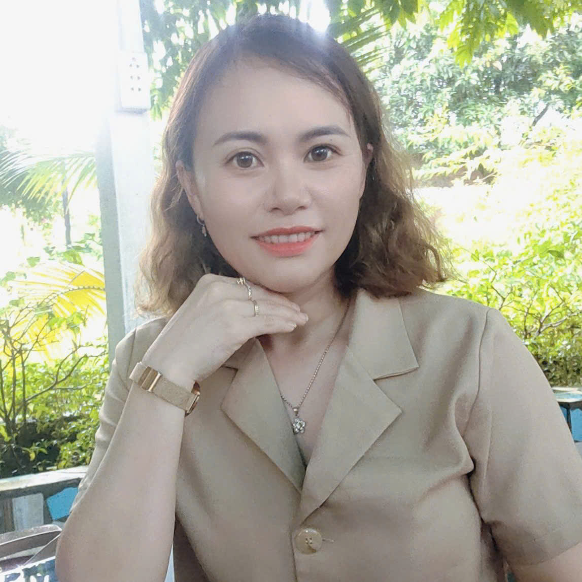Chị Hoa
